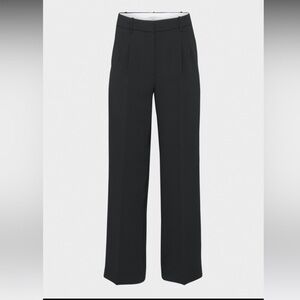 Aritzia effortless pant size 8